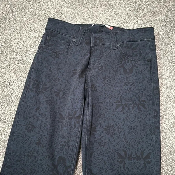 Cabi Lace Print‎ Skinny Jeans Style# 3195 Size 0 - Image 7