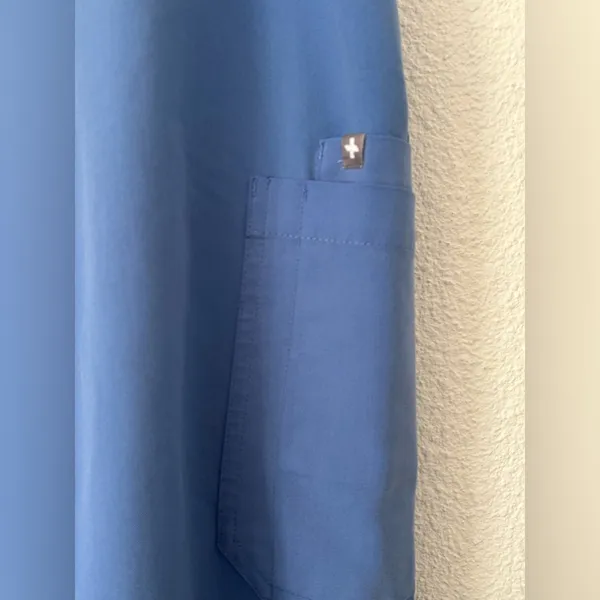 FIGS High Waisted Yola Skinny Scrub Pants in capri blue sz small - Image 8
