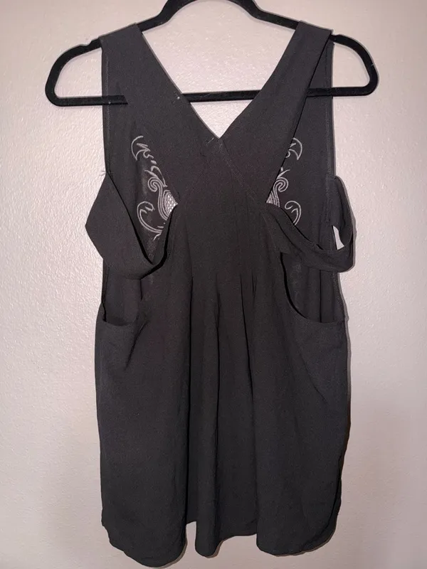 Cecico Black V-Neck Sleeveless Embroidered Tunic Top - Image 4