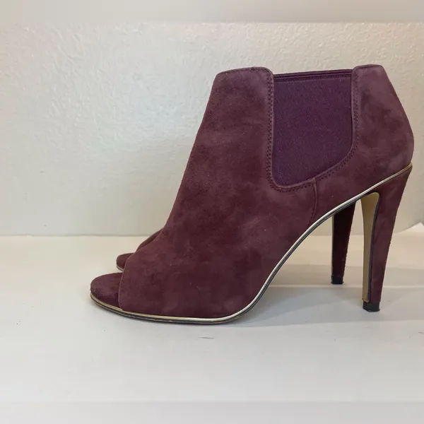 Coach Adrianna Suede Burgundy Peep Toe Heels Ankle‎ Boots Size 5 - Image 2