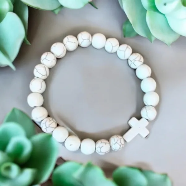 Lovely Faith Vintage-Inspired Beaded Bracelet with Cross‎ Pendant - Image 2