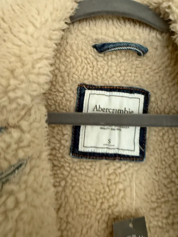 Abercrombie Sherpa Lined Denim Jacket - Image 2