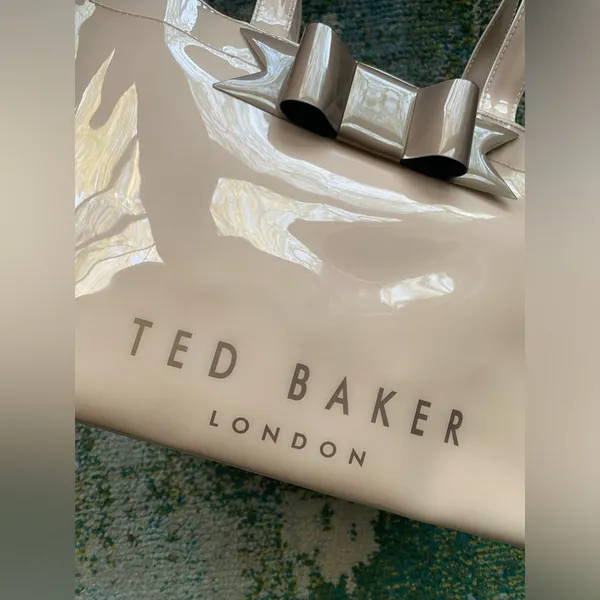 Ted Baker London nude medium PVC Icon bow tote bag - Image 2