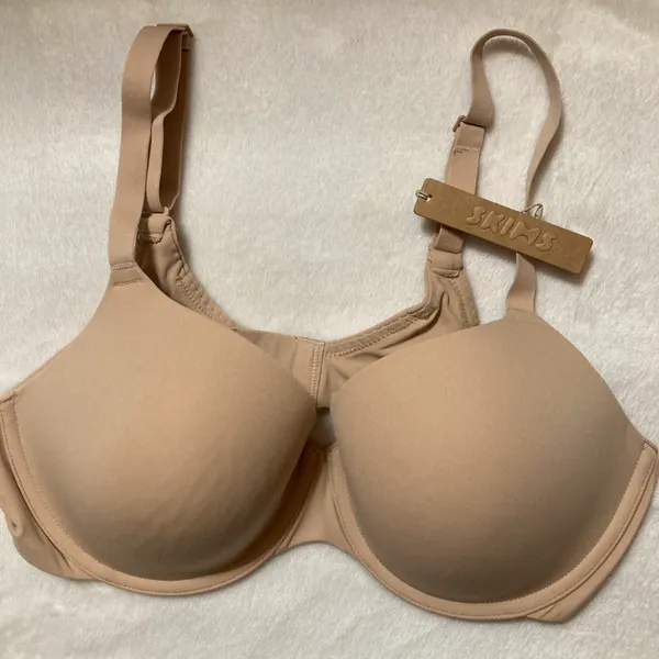 SKIMS T-Shirt Bra NWT 38C - Image 2