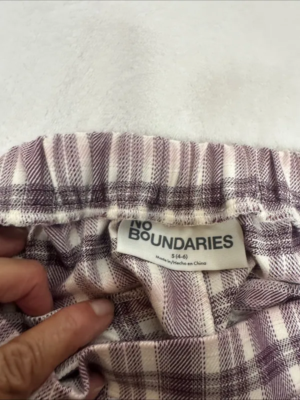 No Boundaries Mauve Plaid Wide-Leg Pants These run big I’m a M/L and they fit me - Image 8
