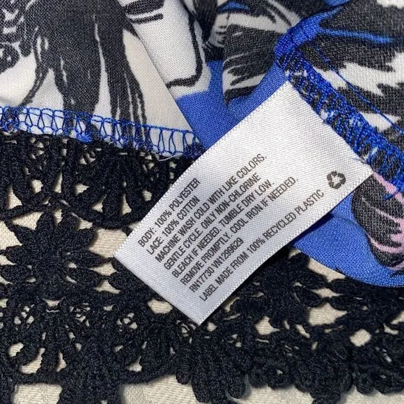 5/$30 🎈 Xhilaration medium floral‎ cropped tank top - Image 4