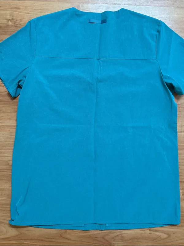 FIGS FIONe.a.c. Lekei Utility Scrub Top in Marine Size XS - Image 3