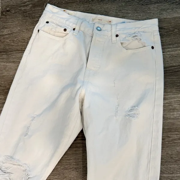 Levis Wedgie White Distressed high rise jeans ankle length 28 waist - Image 3