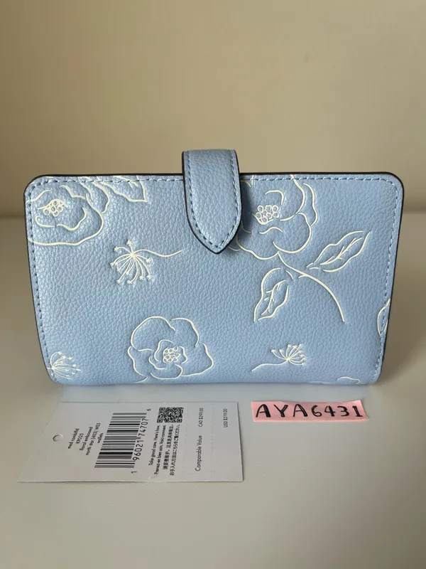 Kate Spade Wallet - Image 2