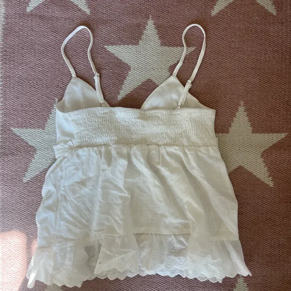 White lace flowy top - Image 2