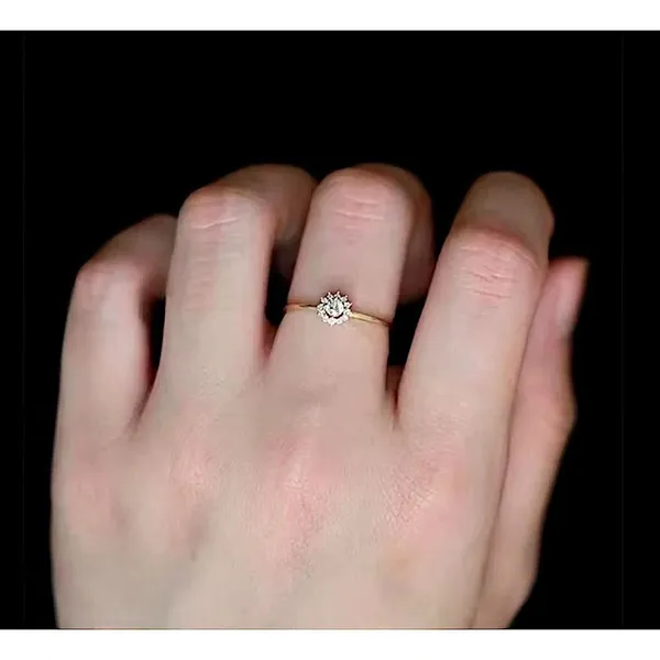 14k Gold Filled Micro Simulated Diamond Sunflower Ring‎ Size 7 - Image 6