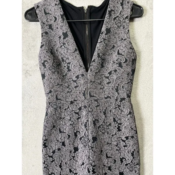 Alice + Olivia Black Lace Mini Dress XS V-Neck Cocktail‎ Party Elegant Size 0 - Image 2