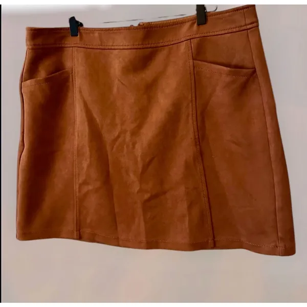 Women's LOFT Brown Suede Skirt Size 16 Toasted Biscotti - Image 2