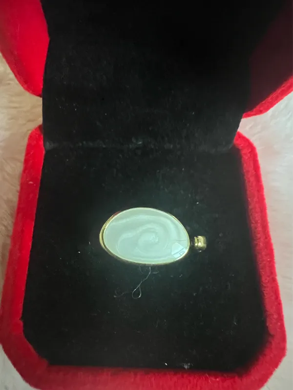 Gorgeous Golden Gemstone Adjustable Ring Size 7 - Image 2