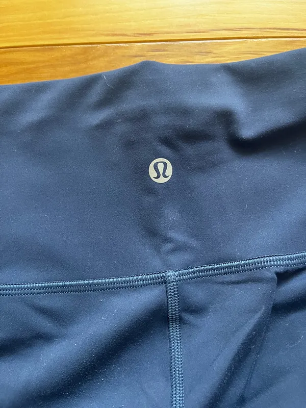 Lululemon Leggings 23"  - Image 2