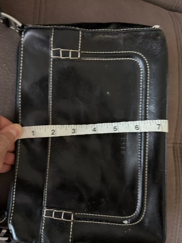 Kenneth Cole Reaction Black Faux Leather Shoulder Bag with Contrast Stitching - Image 14