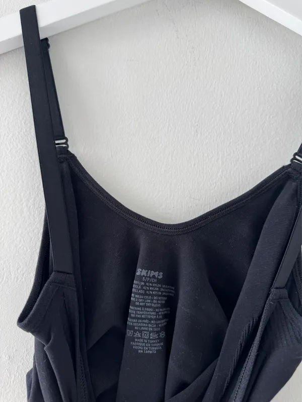 Skims Black Sculpting Bodysuit - Image 4