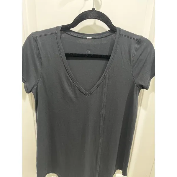 Lululemon Knot A Problem Tee Short Sleeves in Black Sz 4 / 6 - Image 4