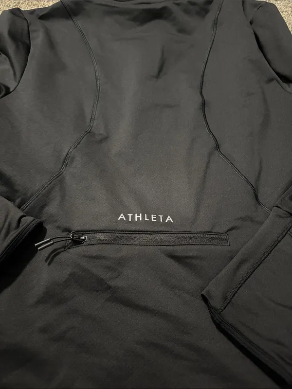 Athleta Whistler Half Zip size small - Image 5