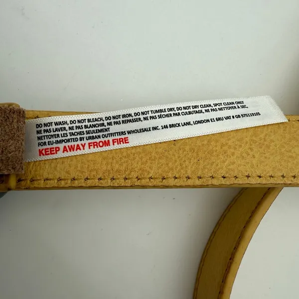 Free People Billie Leather Belt Yellow Size S/M Asymmetric Buckle Western NWOT - Image 5