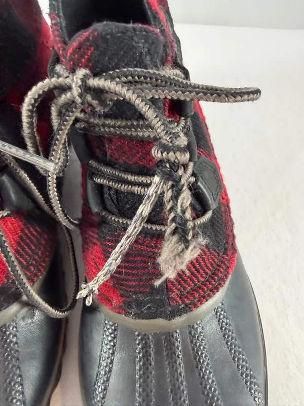 Sorel Out ‘n About Buffalo Plaid Waterproof Boots in Black Red Size 6‎ - Image 9