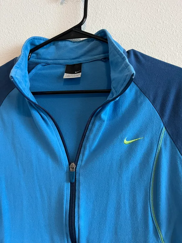 Nike Blue  full zip fitted jacket - Image 2
