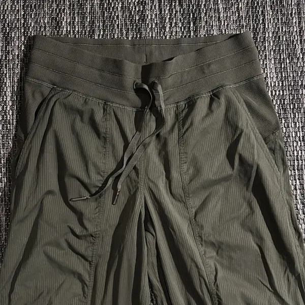 Lululemon Dance Studio Jogger *28" Dark Olive Swift Size 6 - Image 3