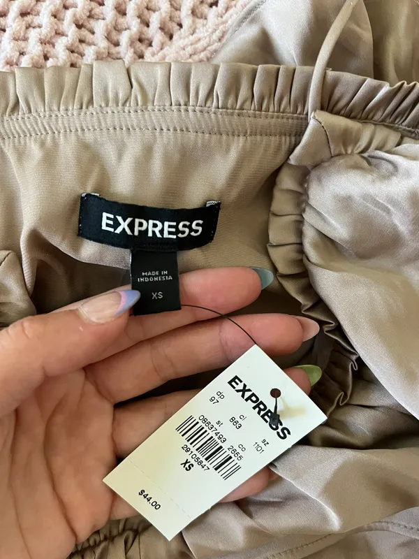 Express Taupe Silk Tank - Image 6