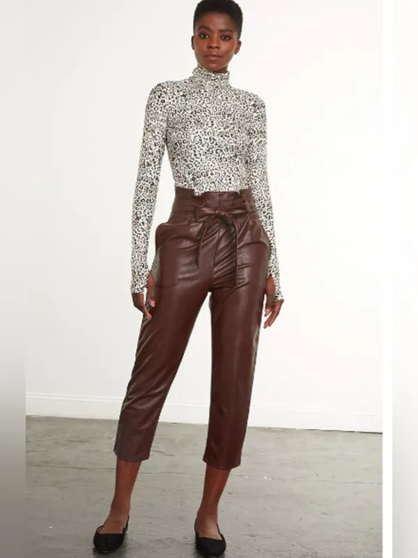 NWOT Commando Faux Leather Paperbag Waist Pants in Oxblood Belt size small - Image 3