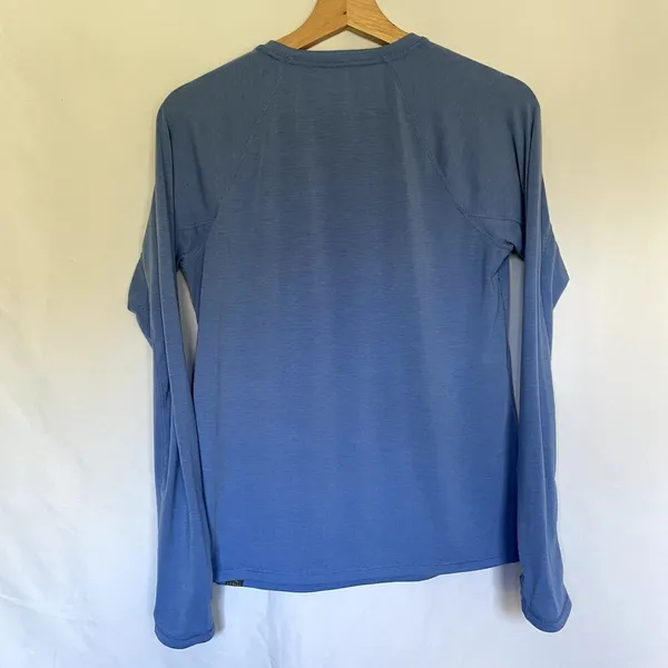 L.L.Bean‎ light blue long sleeved athletic top women's size XS workout shirt - Image 5