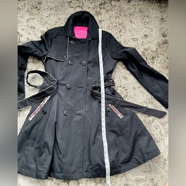 Stylish dressy BETSEY JOHNSON trench coat🔥🔥 - Image 11