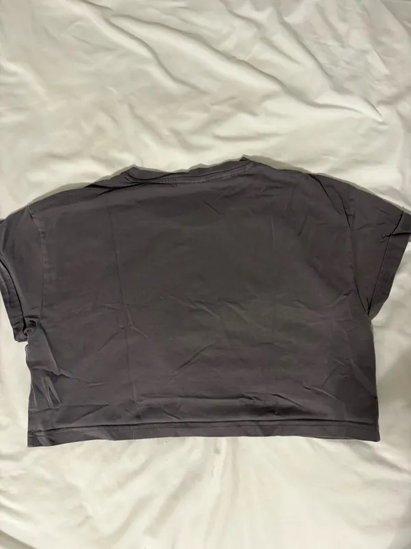 Gymshark crop top - Image 4
