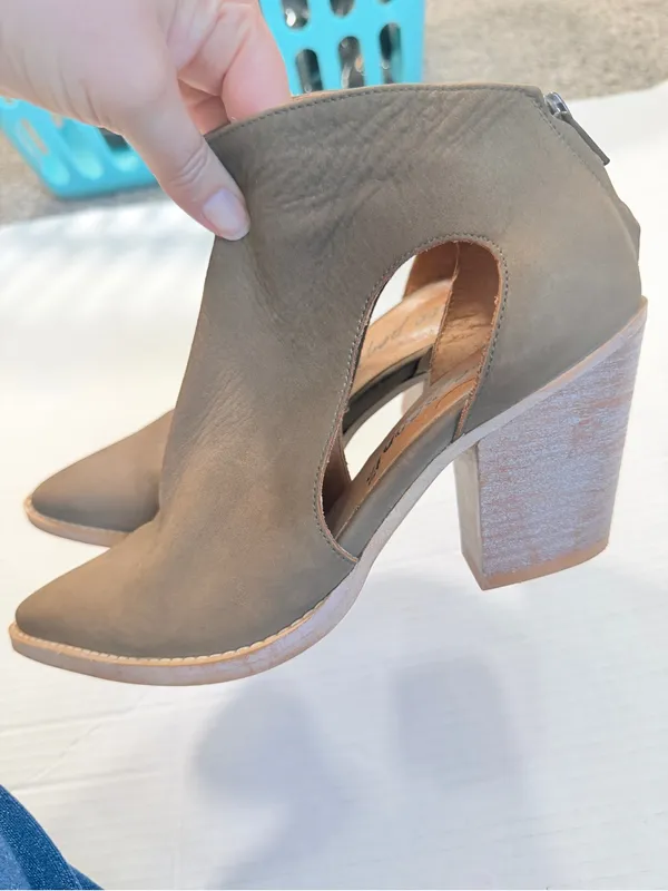 Free People Brown Leather Ankle Boots Womens 7 Boho Side Cut Out Western Booties - Image 6
