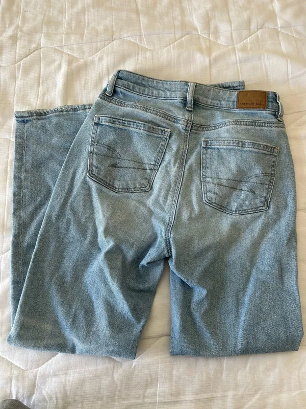 American Eagle Jeans - Image 2