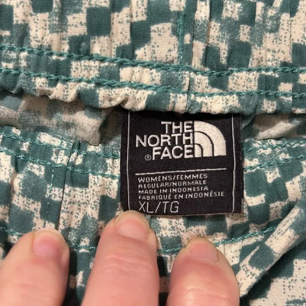 The North Face Women's Class V Shorts Chevron Print size XL - Image 7