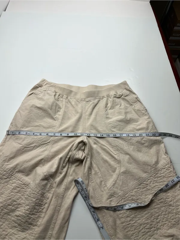 Daily Practice Beige‎ Cream Cropped Pants Womens Size Medium Petite Wide Leg - Image 8