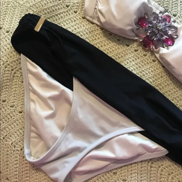 Victoria’s Secret Bikini Set - Image 2