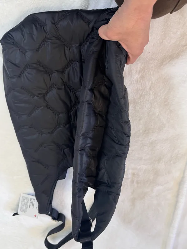 Lululemon Quilted Pleasures Shoulder Bag – Black – NWT - Image 6