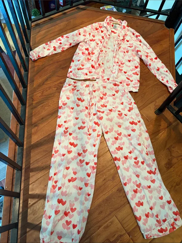 Pottery Barn Teen 100% Cotton Multi-Color Heart Two Piece Pajama Set - Image 2