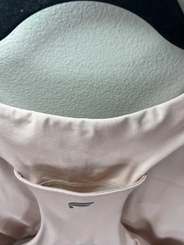 Fabletics On-The-Go Medium Impact Sports Bra Soft Shell Pink Padded Pocket Sz XL - Image 11