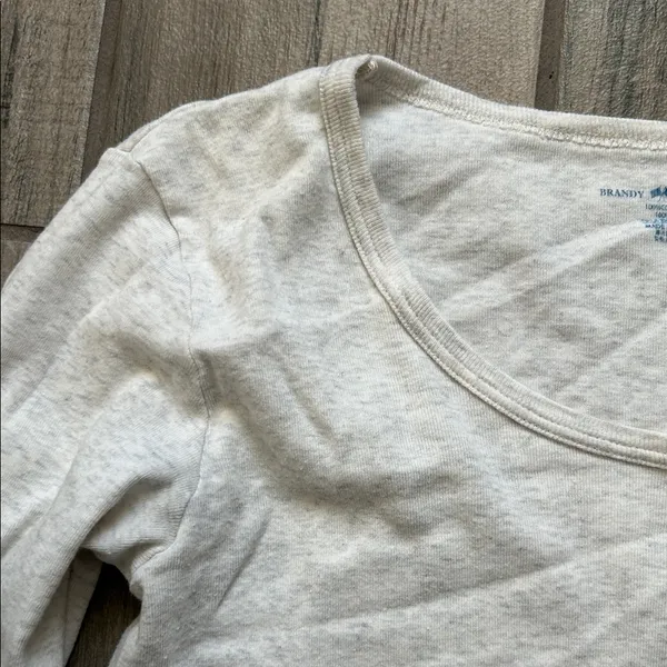 Brandy Melville Light Beige Long Sleeve Top - Image 3