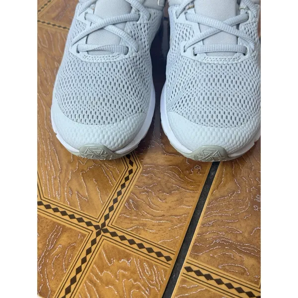 Nike Legend Essential Women’s Training Shoes Gray White CD0212-022 Size 5 - Image 9