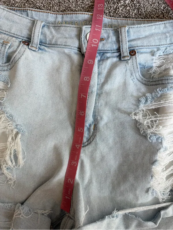 American Eagle Size 8 Super High Rise Distressed Light Wash Denim Shorts - Image 6