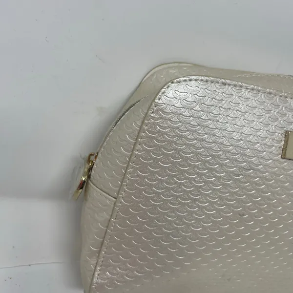 BVLGARI pearly gold tone toiletry travel zip bag - Image 3