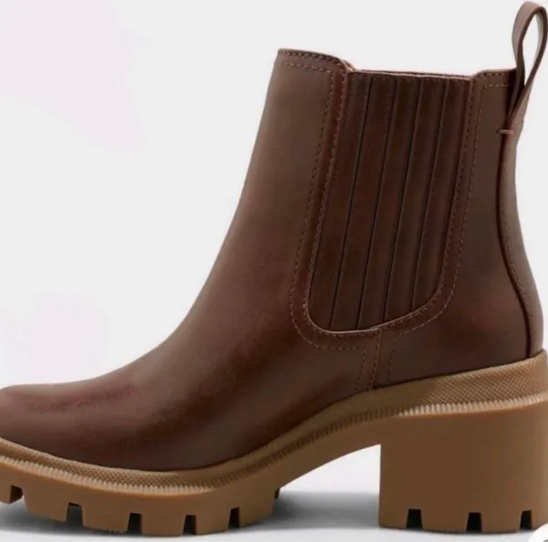 Universal Thread Naya Heeled Chelsea Boots- Brown - Image 2