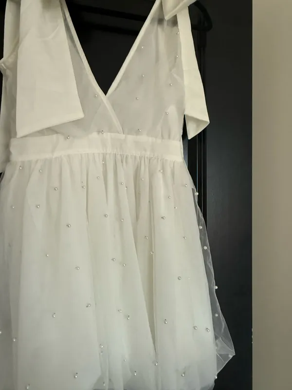 Showpo NWT NWT Karalyn mini dress- bow strap plunge pearl detail size 6 - Image 6