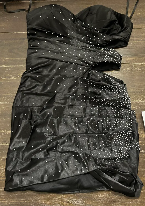 Homecoming Dress Black Size 6 - Image 2