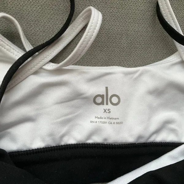 Alo Yoga Airbrush Double Up Bra Black/White XS - Image 3