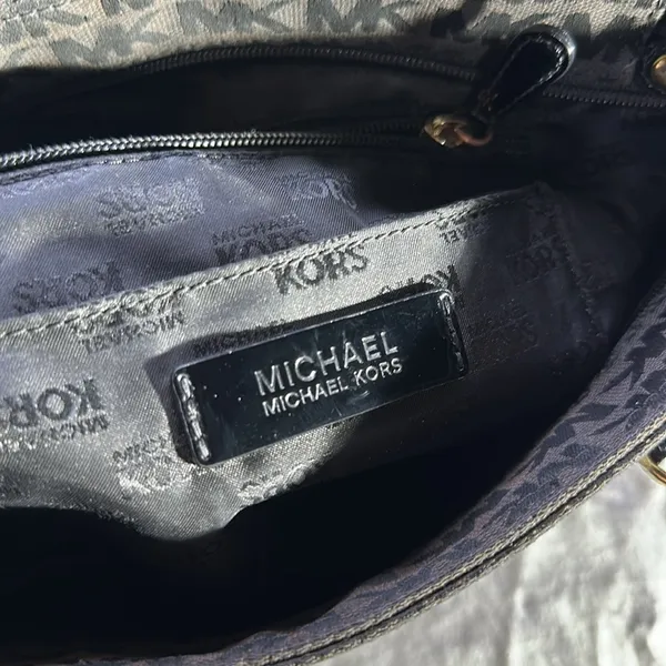 MICHAEL KORS Jet Set Chain Tote - Image 9