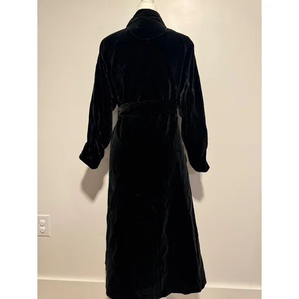 Vintage Black Velvet Opera Coat Womens M Belted Cameo Rhinestone Union Made USA - Image 4